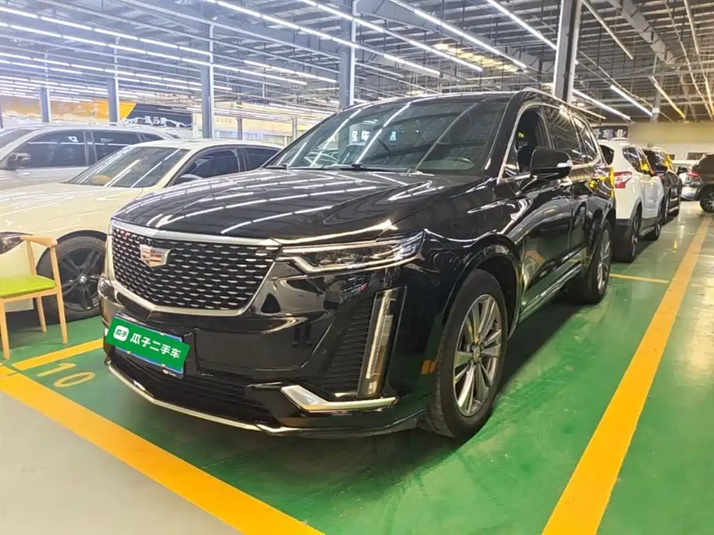 Купить Cadillac XT6