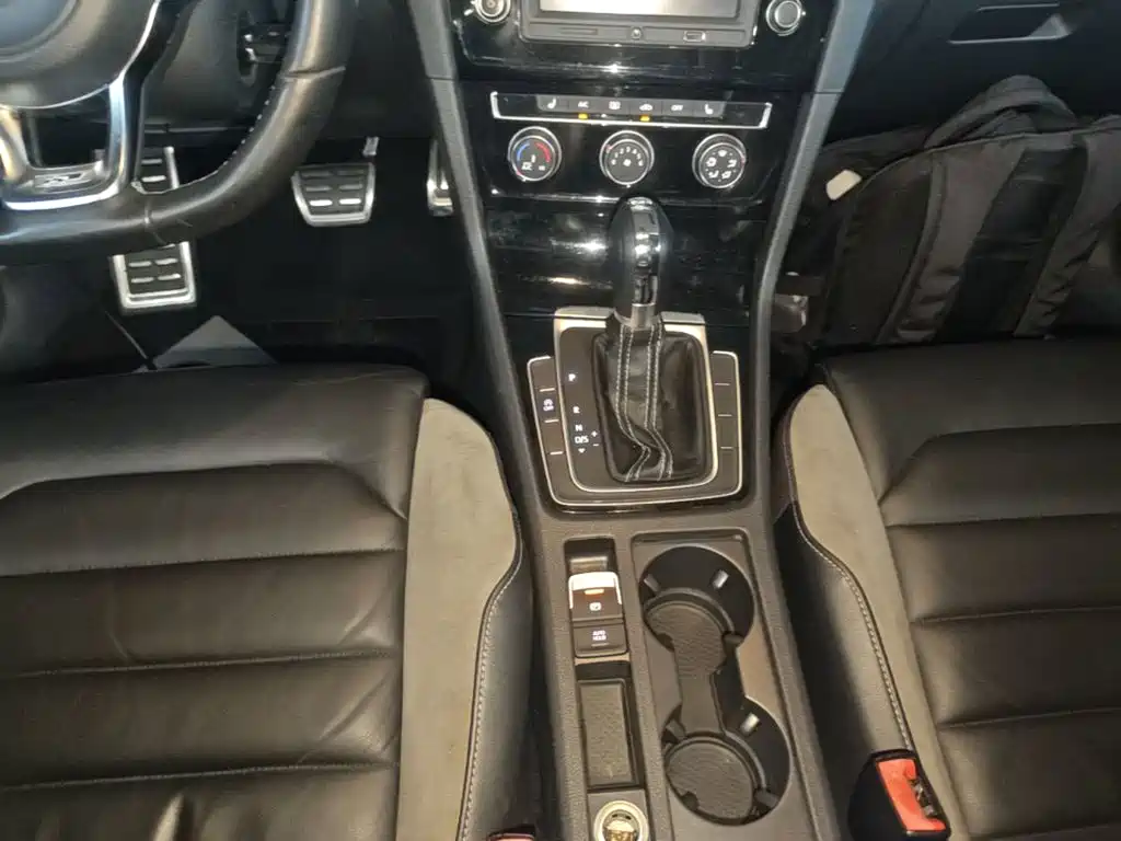 Volkswagen Golf — миниатюра 14