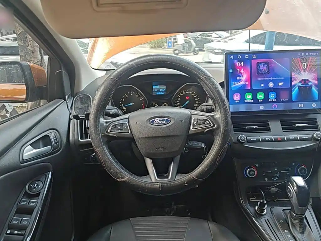 Ford Focus — миниатюра 11