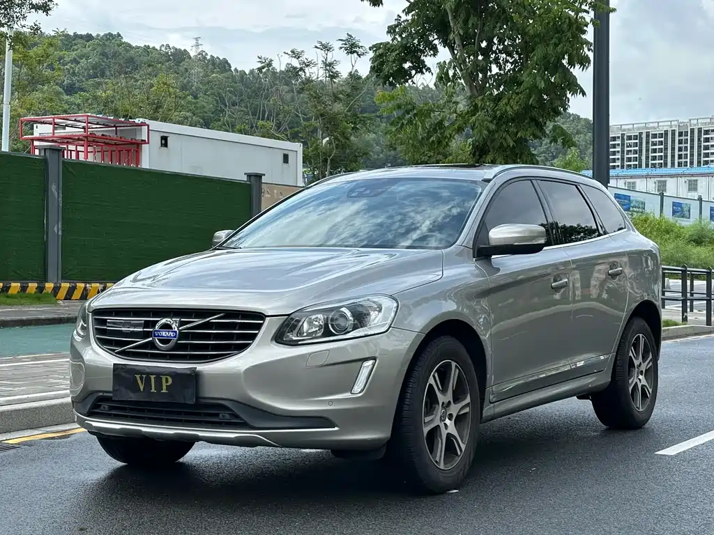 Volvo XC60 (Import)