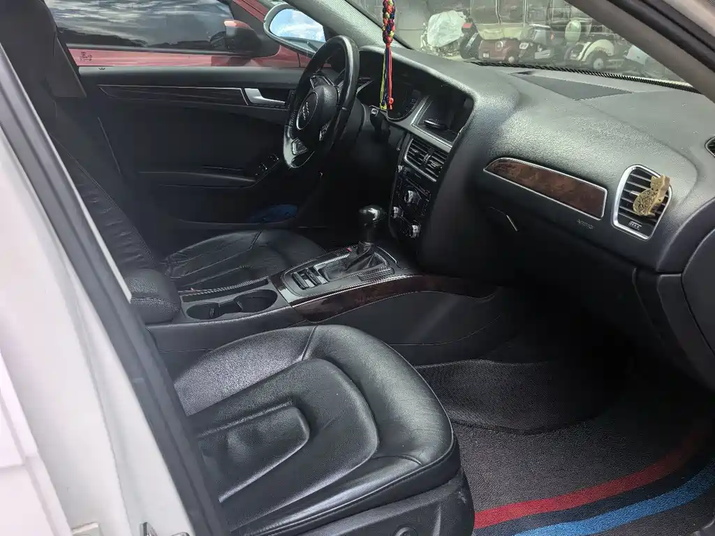 Audi A4L — миниатюра 7