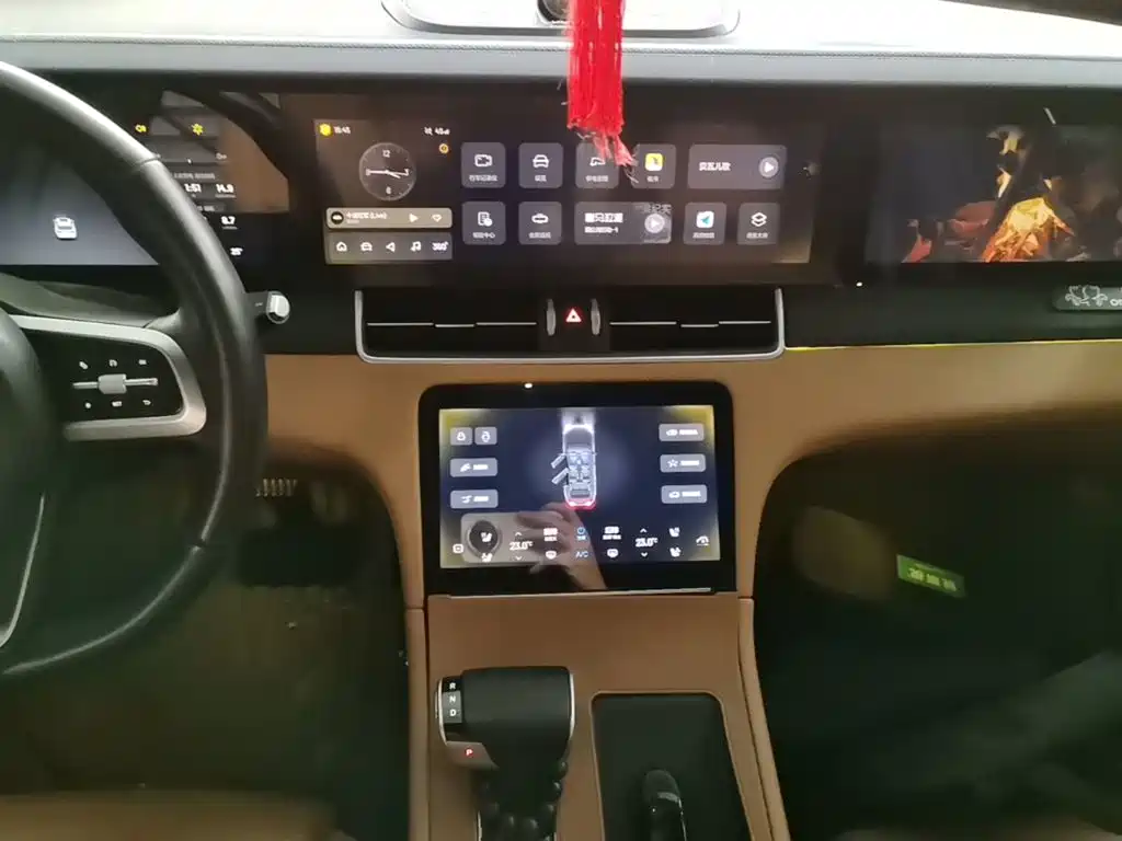 Li Auto Li ONE — миниатюра 13