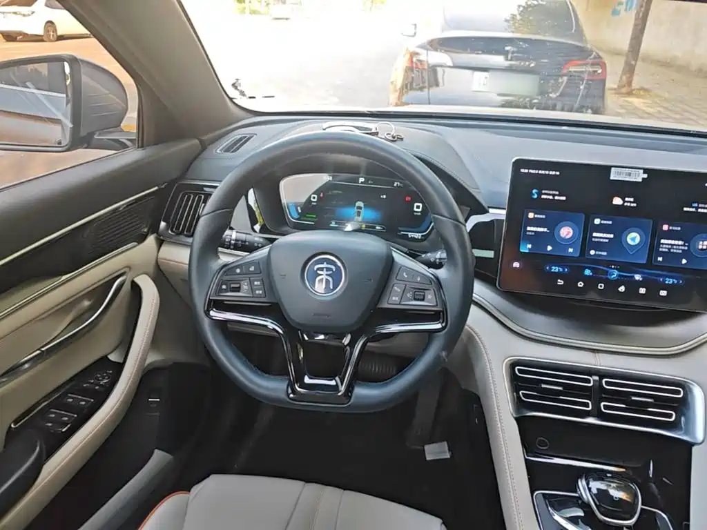 BYD PLUS New Energy — миниатюра 11