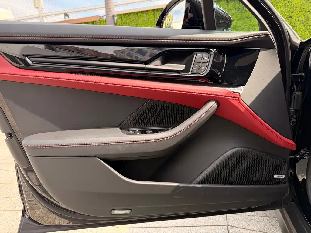 Porsche Panamera — миниатюра 22