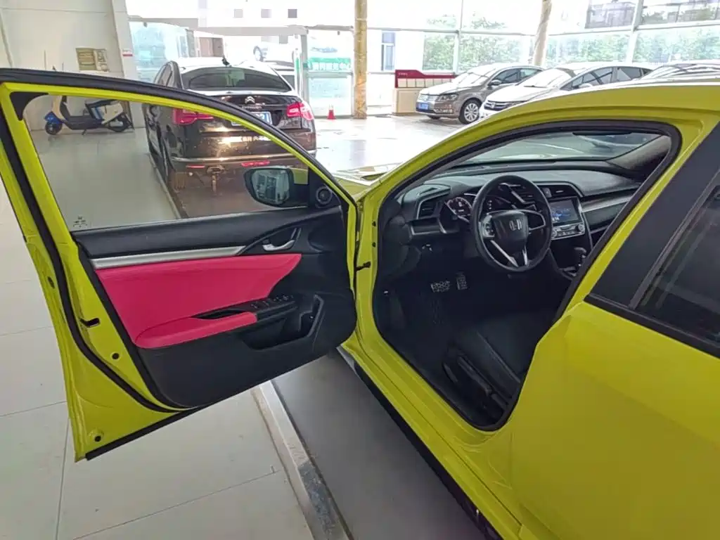 Honda Civic — миниатюра 16