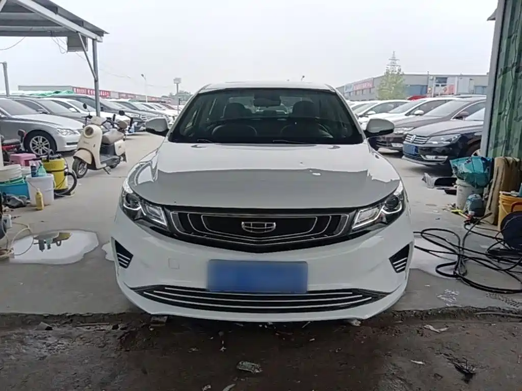 Geely Emgrand GL — миниатюра 3