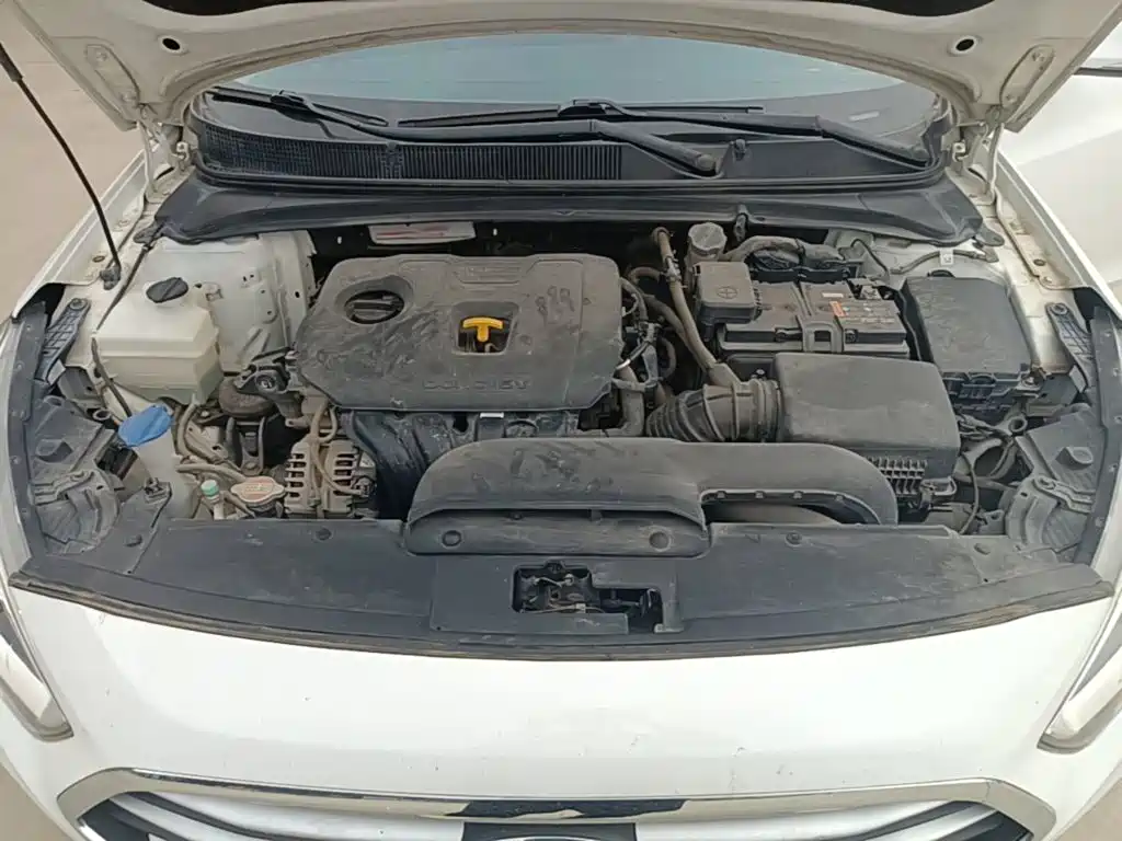 Hyundai Mistra — миниатюра 20