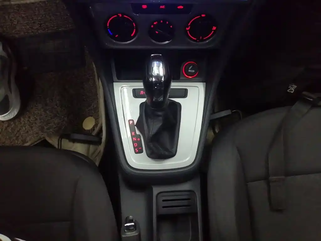 Volkswagen Lavida — миниатюра 14