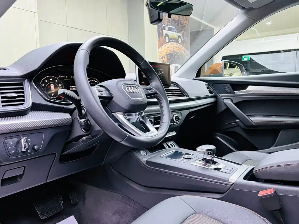Audi Q5L — миниатюра 8