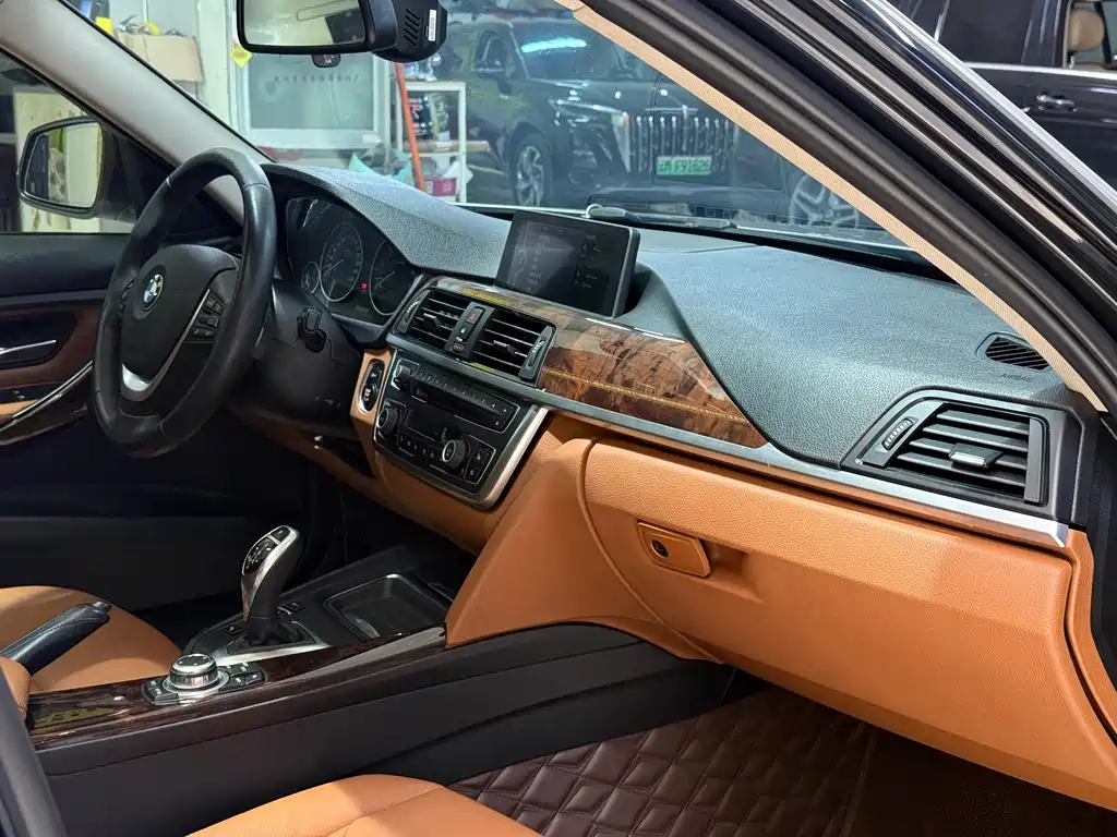 BMW 3 Series — миниатюра 15