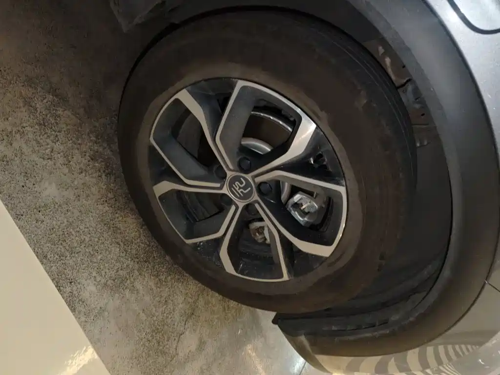 BYD Yuan Plus — миниатюра 8