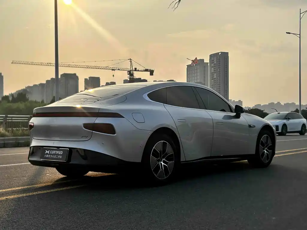 XPeng P7 — миниатюра 7
