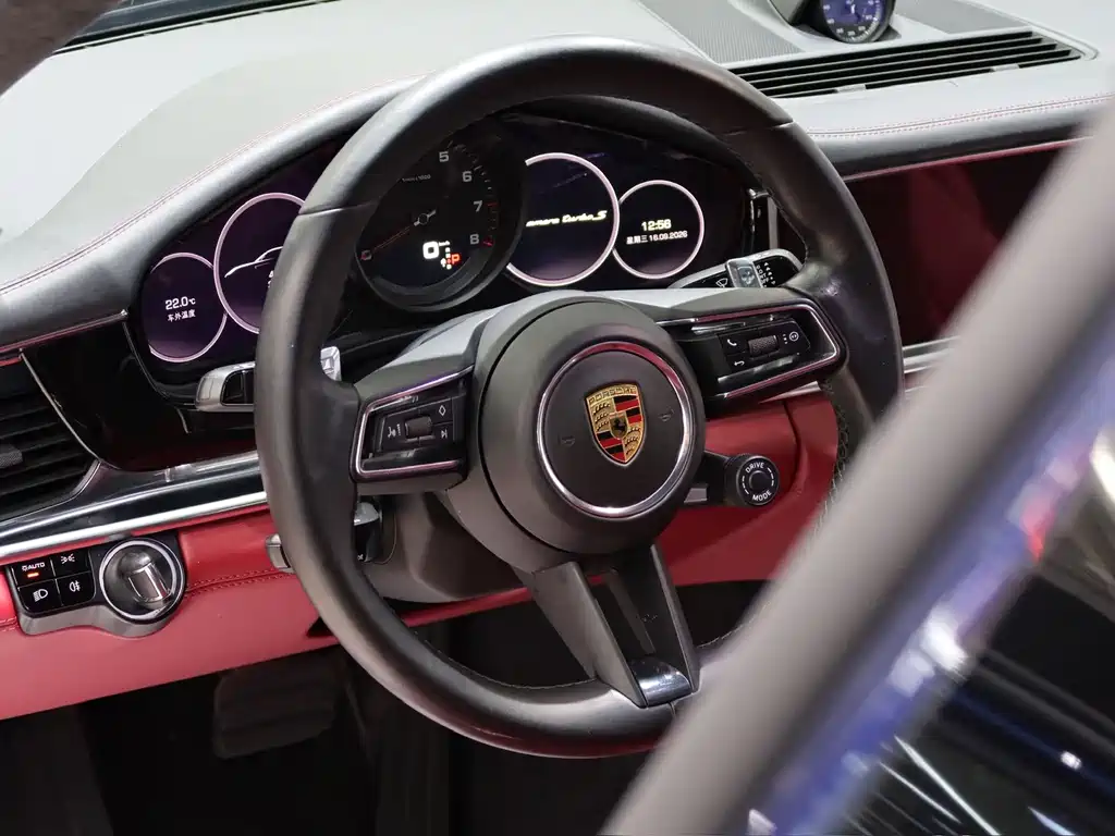 Porsche Panamera — миниатюра 5