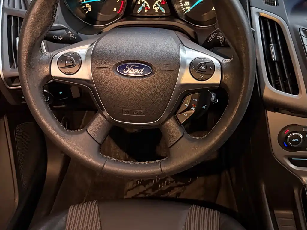 Ford Focus — миниатюра 11