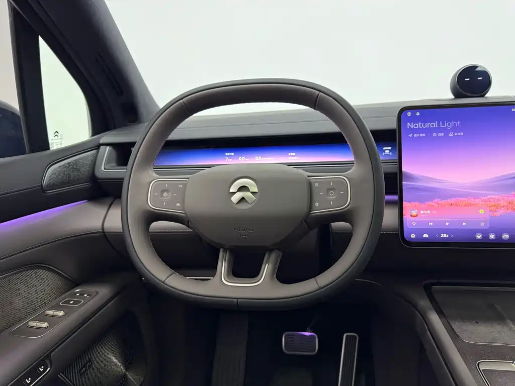 NIO ES8 — миниатюра 11