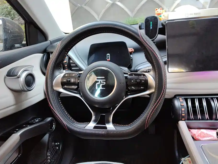 BYD Yuan Plus — миниатюра 15