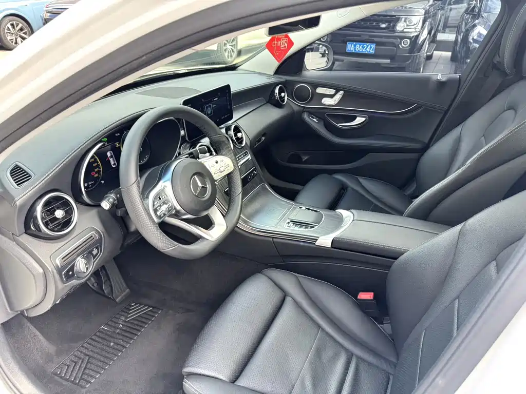 Mercedes-Benz C-Class — миниатюра 3