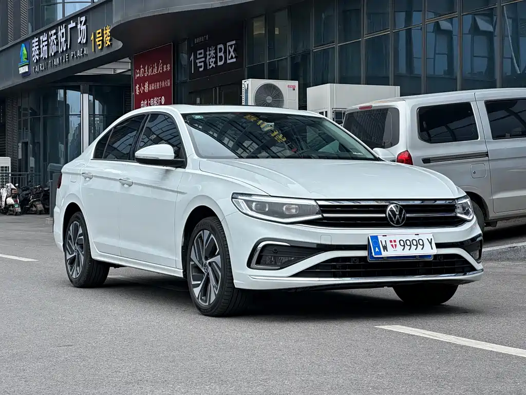 Volkswagen Bora — миниатюра 3