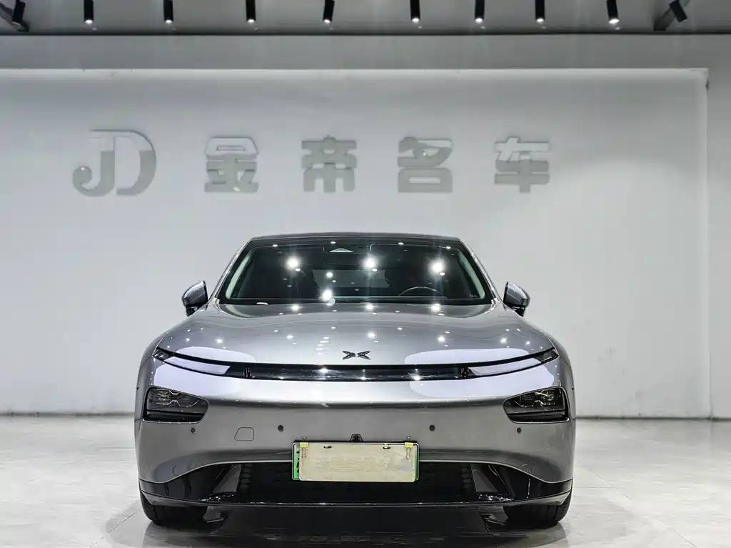 XPeng P7 — миниатюра 2