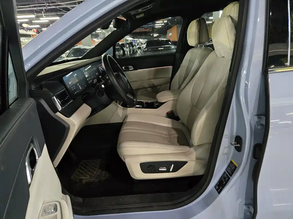 Li Auto Li ONE — миниатюра 4