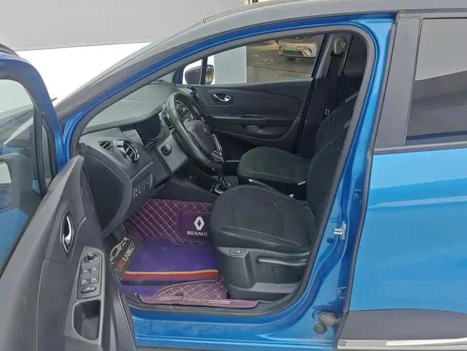Renault Captur — миниатюра 9
