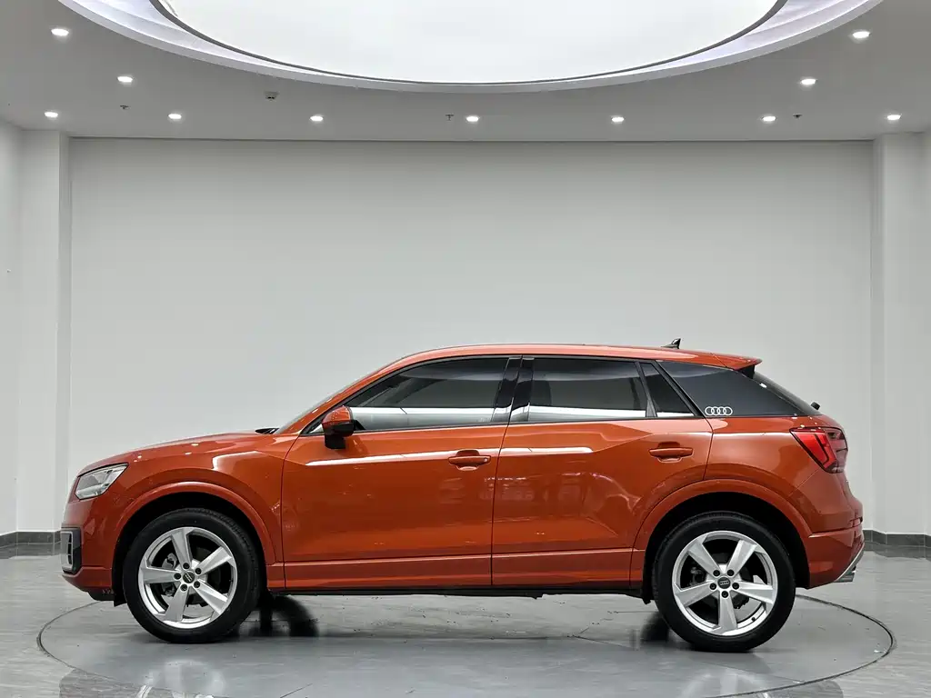Audi Q2L — миниатюра 5