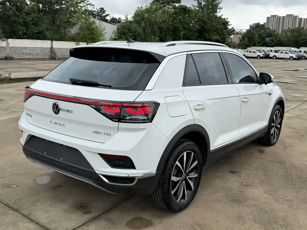 Volkswagen T-Roc — миниатюра 5