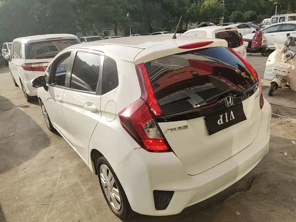 Honda Fit — миниатюра 23
