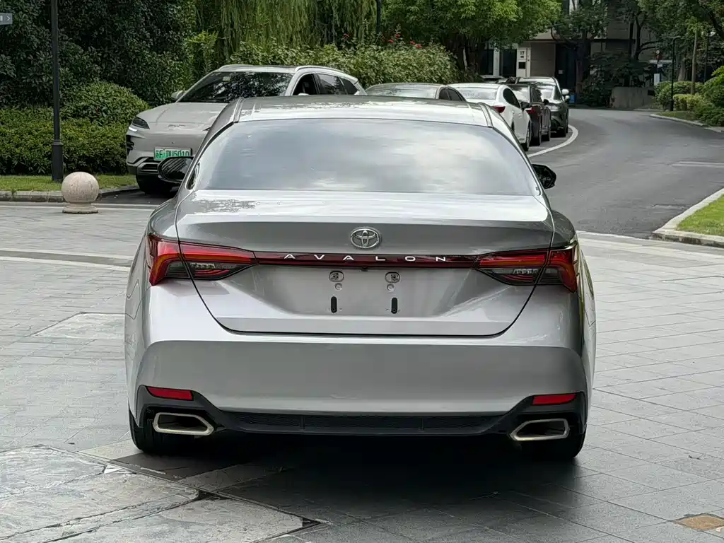 Toyota Avalon — миниатюра 5