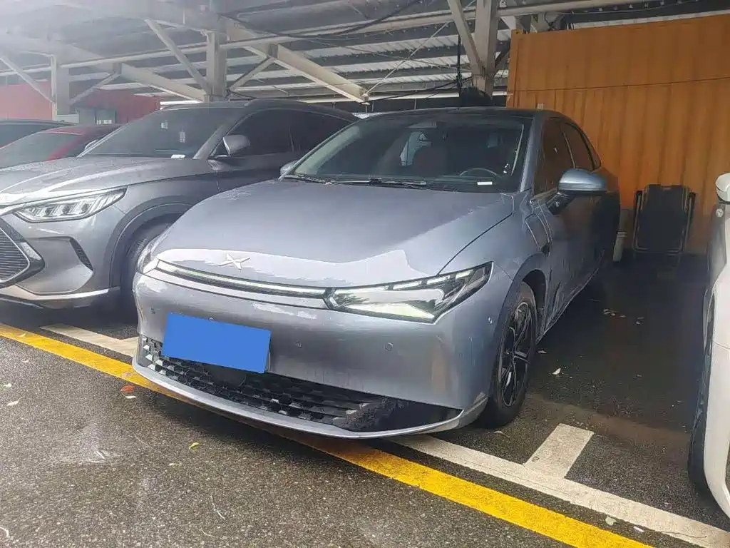 XPeng P5