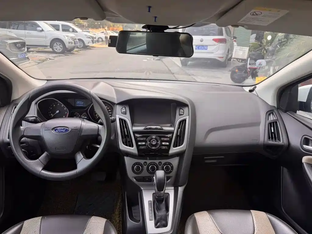 Ford Focus — миниатюра 7