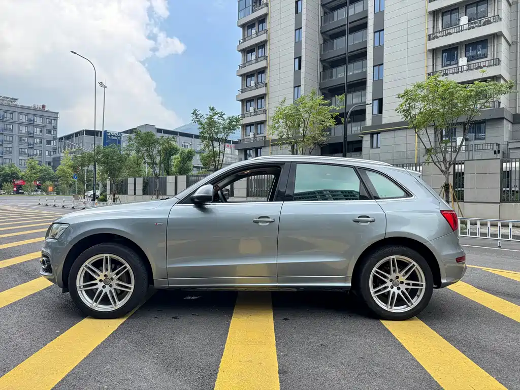 Audi Q5 2010 2.0TFSI Sport