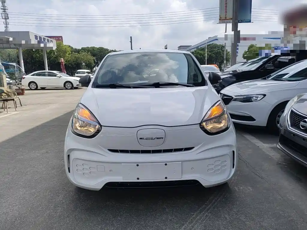 Roewe Clever — миниатюра 3