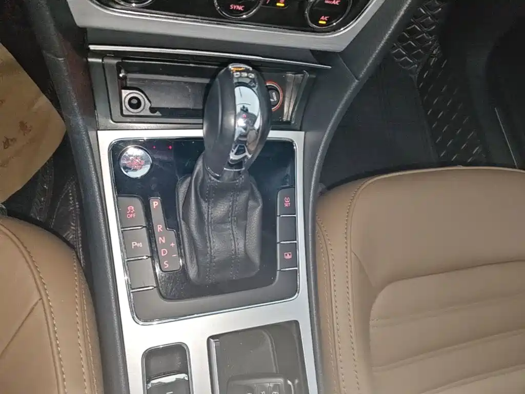 Volkswagen Passat — миниатюра 14