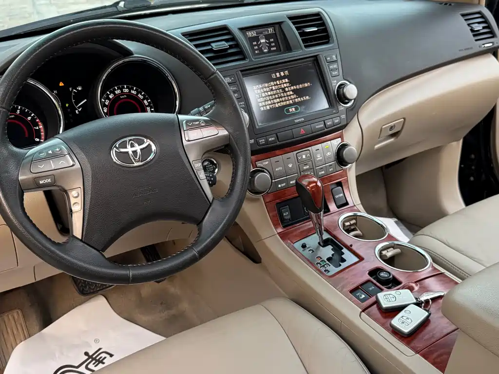 Toyota Highlander — миниатюра 24