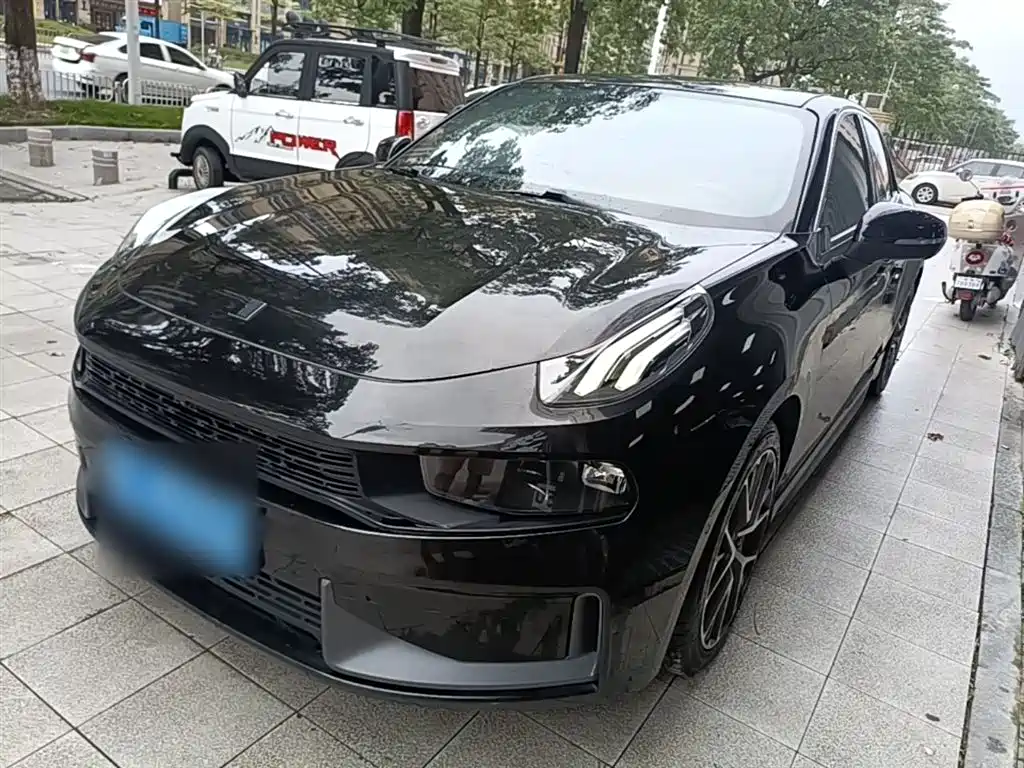 Купить Lynk & Co 03