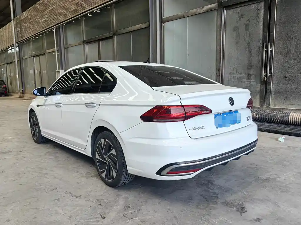 Volkswagen Bora — миниатюра 4