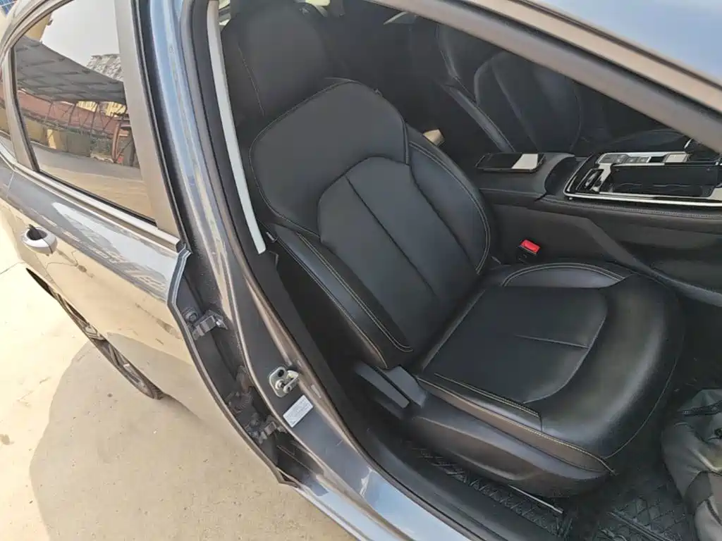 Roewe i6 MAX — миниатюра 25