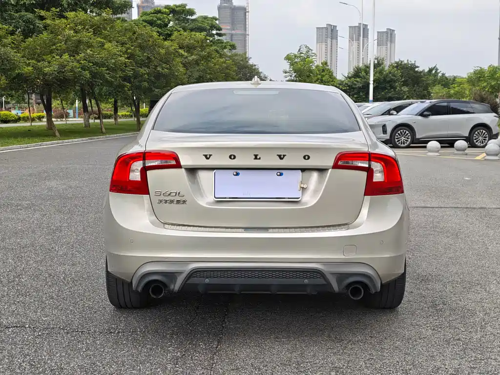 Volvo S60 — миниатюра 19