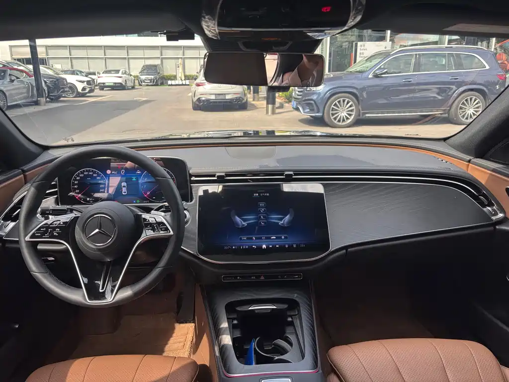 Mercedes-Benz E-Class (Import) — миниатюра 11