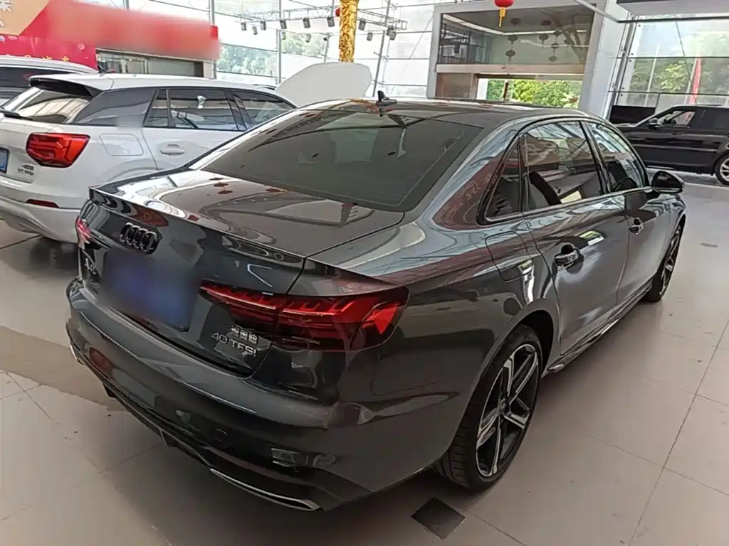 Audi A4L 2025 200 Enjoy 40 TFSI Luxury