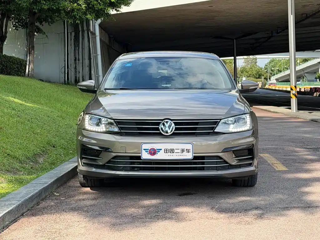 Volkswagen Sagitar — миниатюра 2