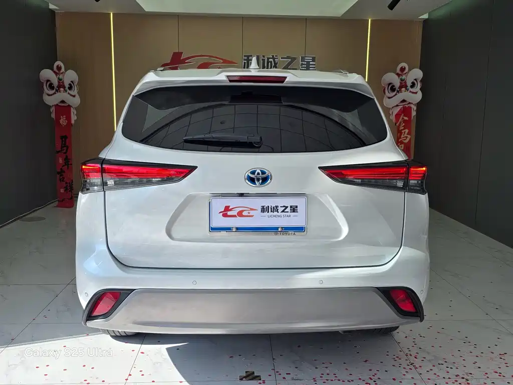 Toyota Highlander — миниатюра 8