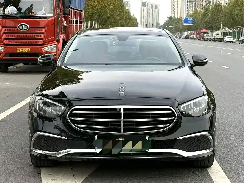 Mercedes-Benz E-Class New Energy — миниатюра 2
