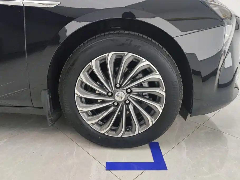 Buick LaCrosse — миниатюра 6
