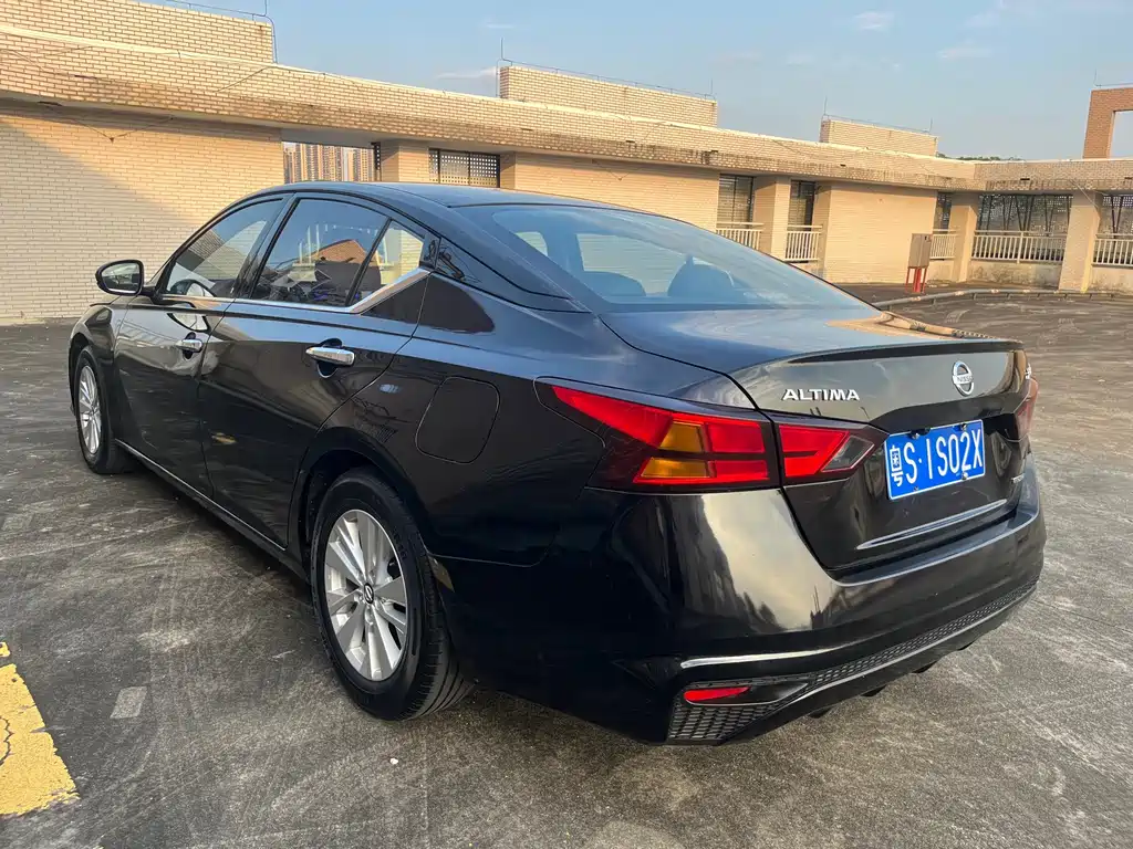 Nissan Teana — миниатюра 4