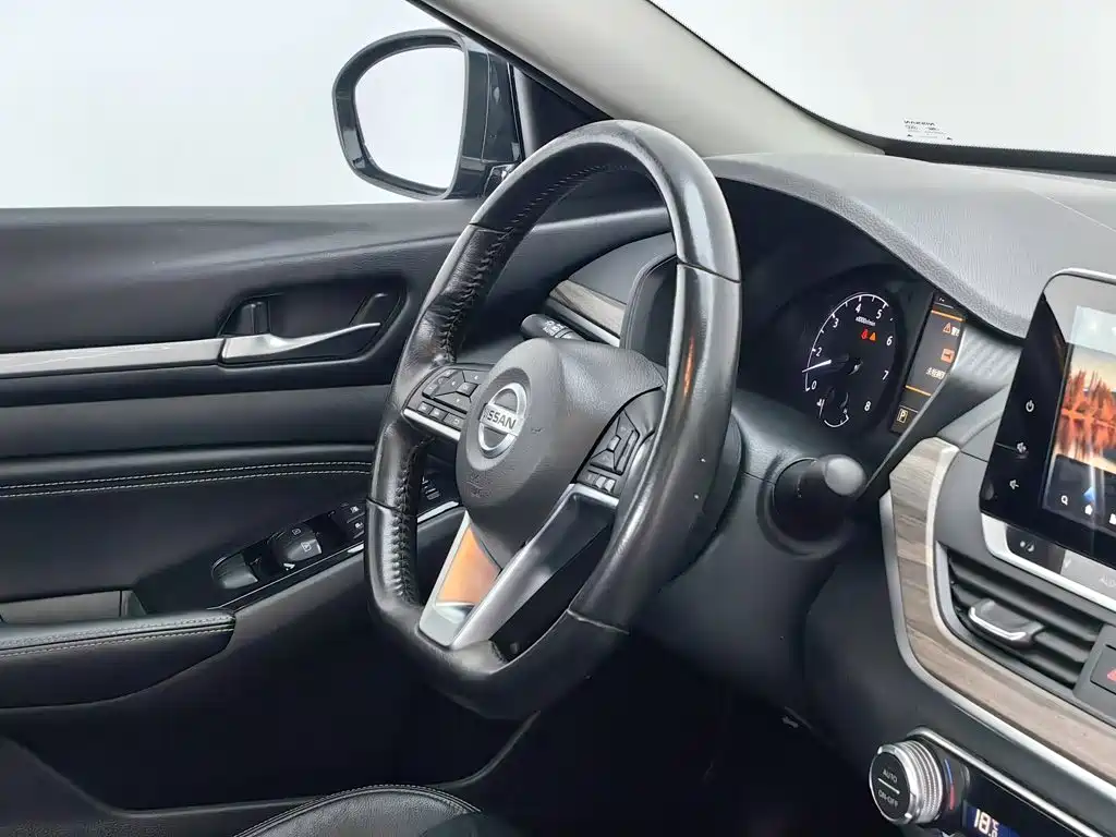 Nissan Teana — миниатюра 22