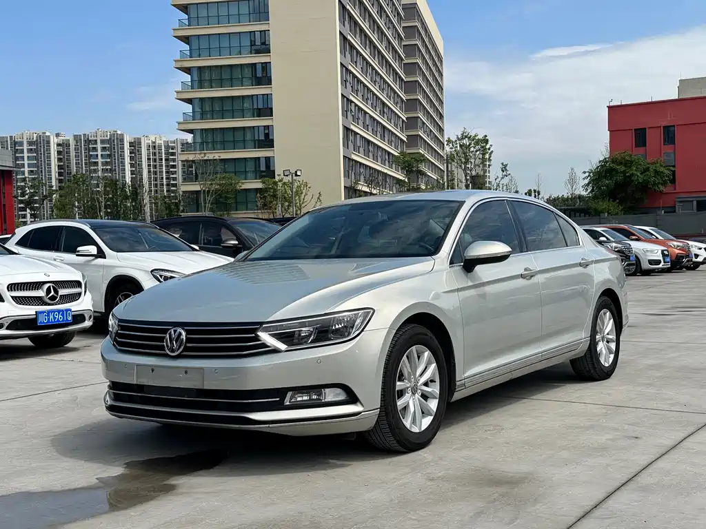 Купить Volkswagen Magotan