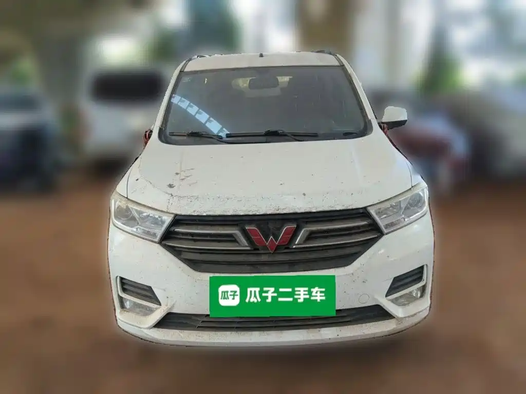 Wuling Hongguang — миниатюра 2