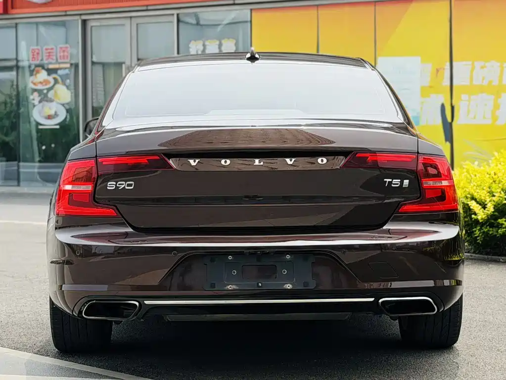 Volvo S90 2019 T5